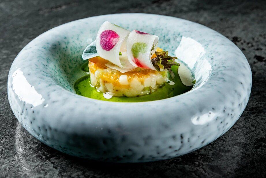 Escolar fish tartare with pike caviar, smoked cream and daikon <span color-type="color" style="color: #cf2323;">new</span><br>130 g.