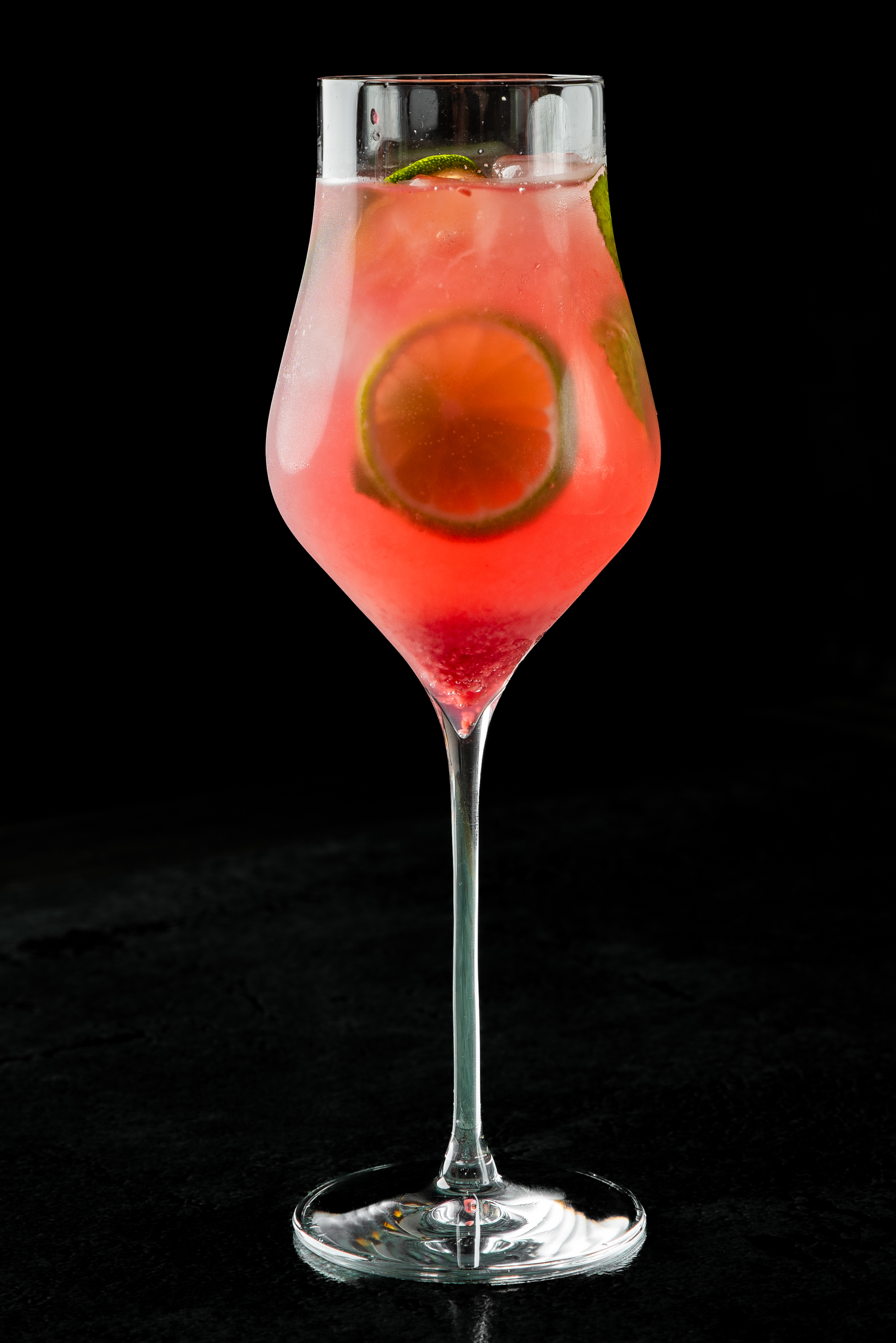 Gin tonic Raspberry<br>(Bombay Sapphire, свежая малина, мята, лайм)