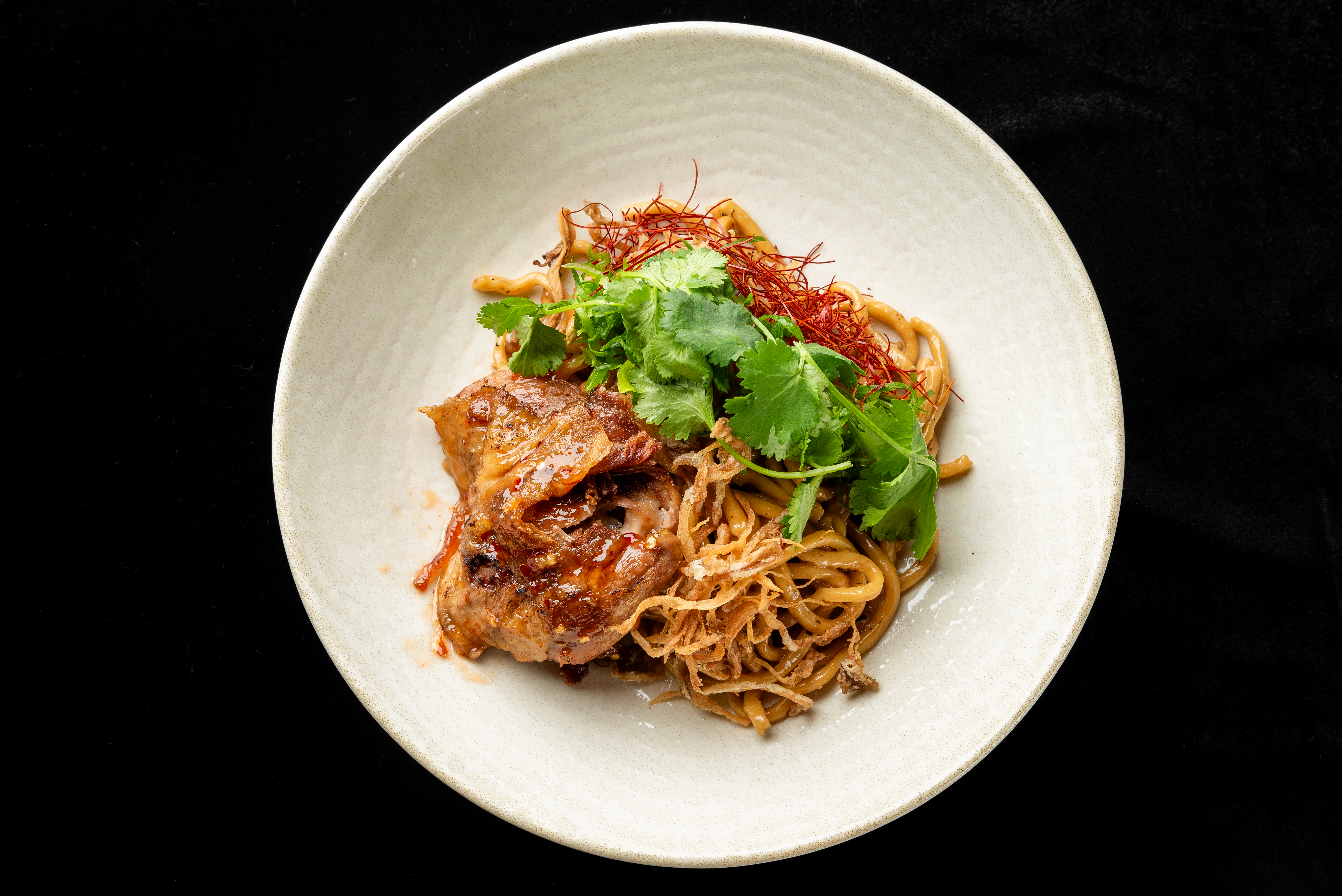 Домашняя лапша удон в сливочно трюфельном соусе с уткой конфи 