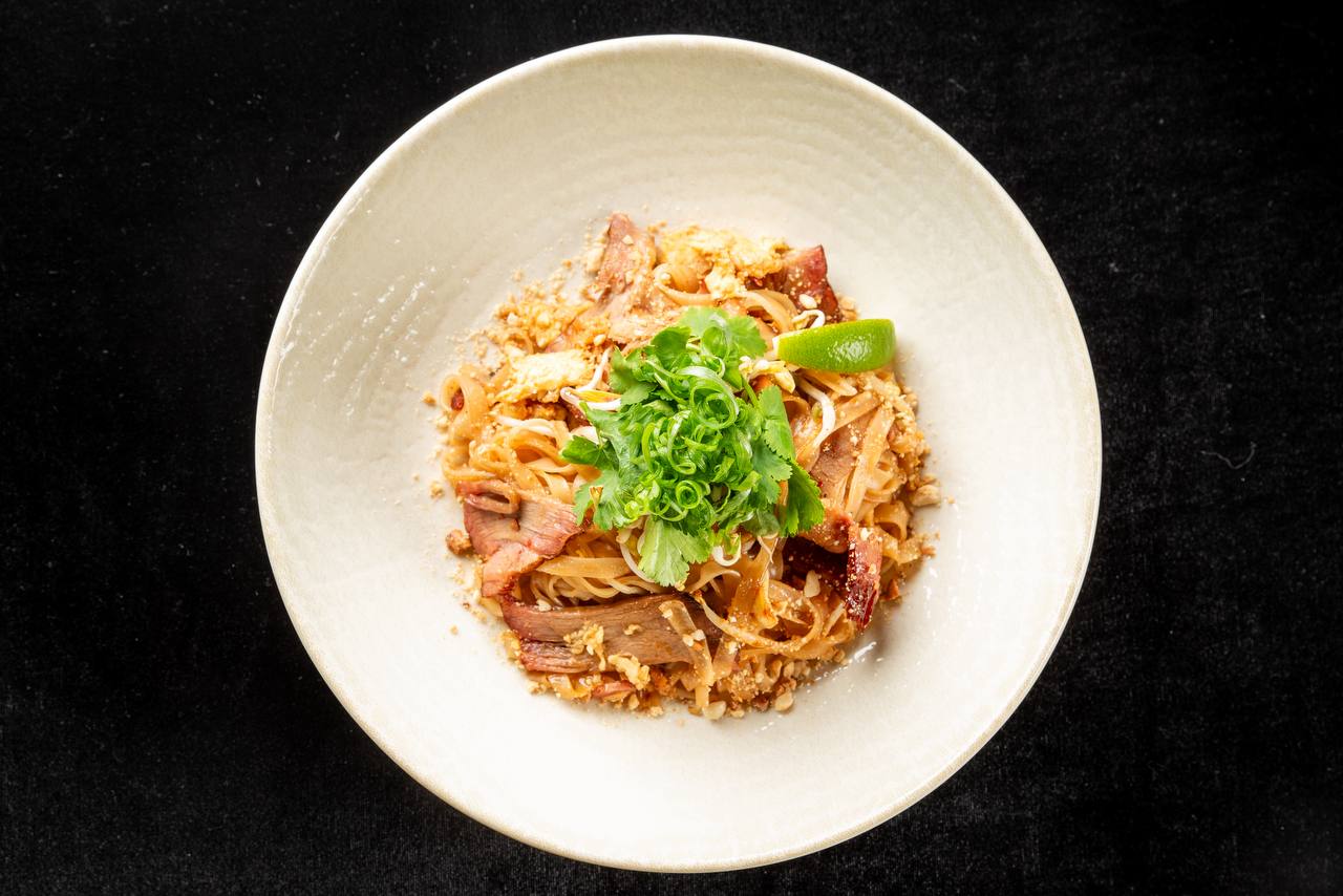 <span style="font-weight: 700;">Пад-тай с копченой свининой</span><br>