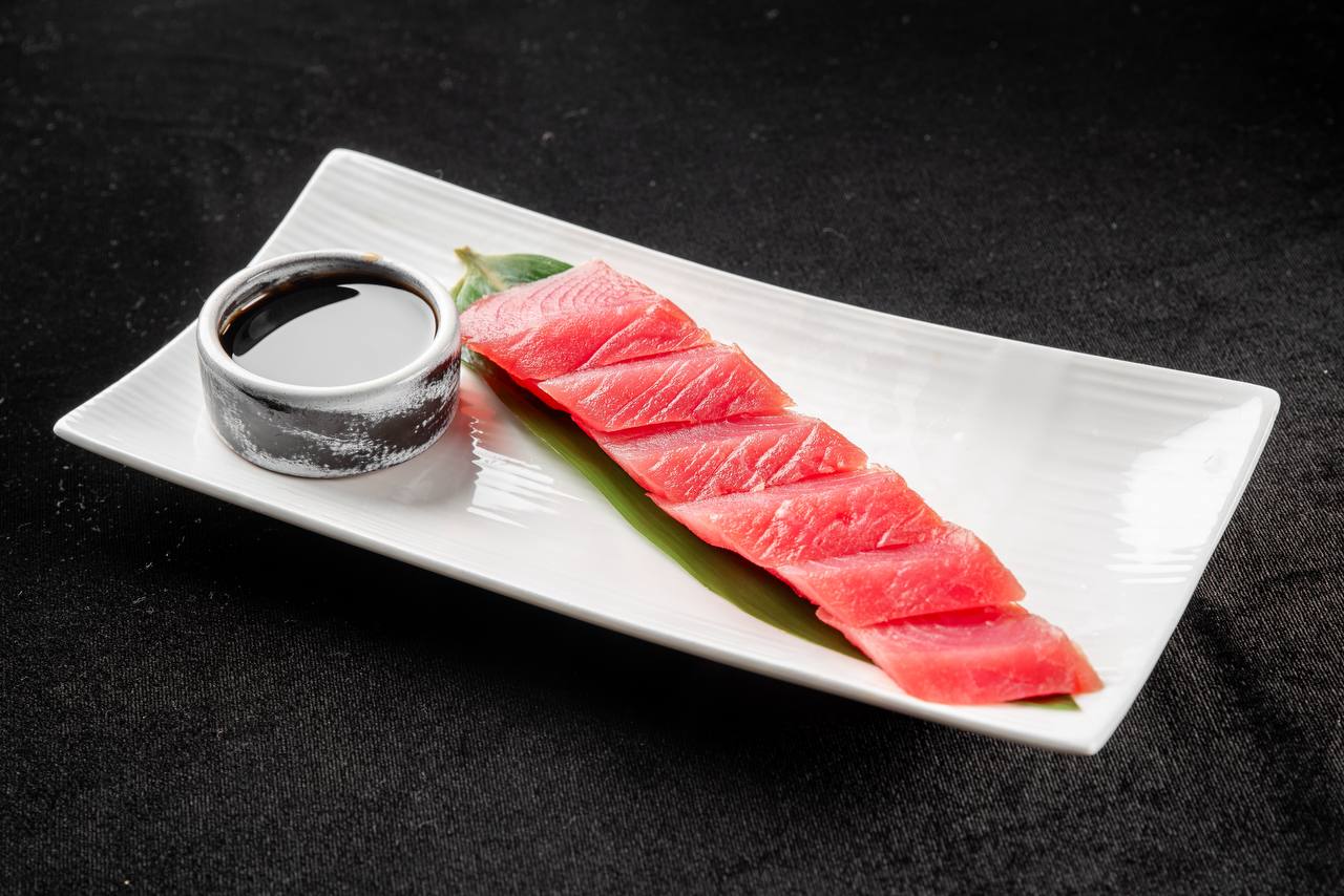 <span style="font-weight: 700;">Сашими тунец</span><br>