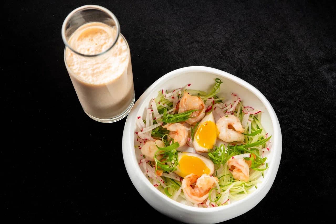 <span style="font-weight: 700">Okroshka Tom Yum with tiger prawns and fresh vegetables</span><br>